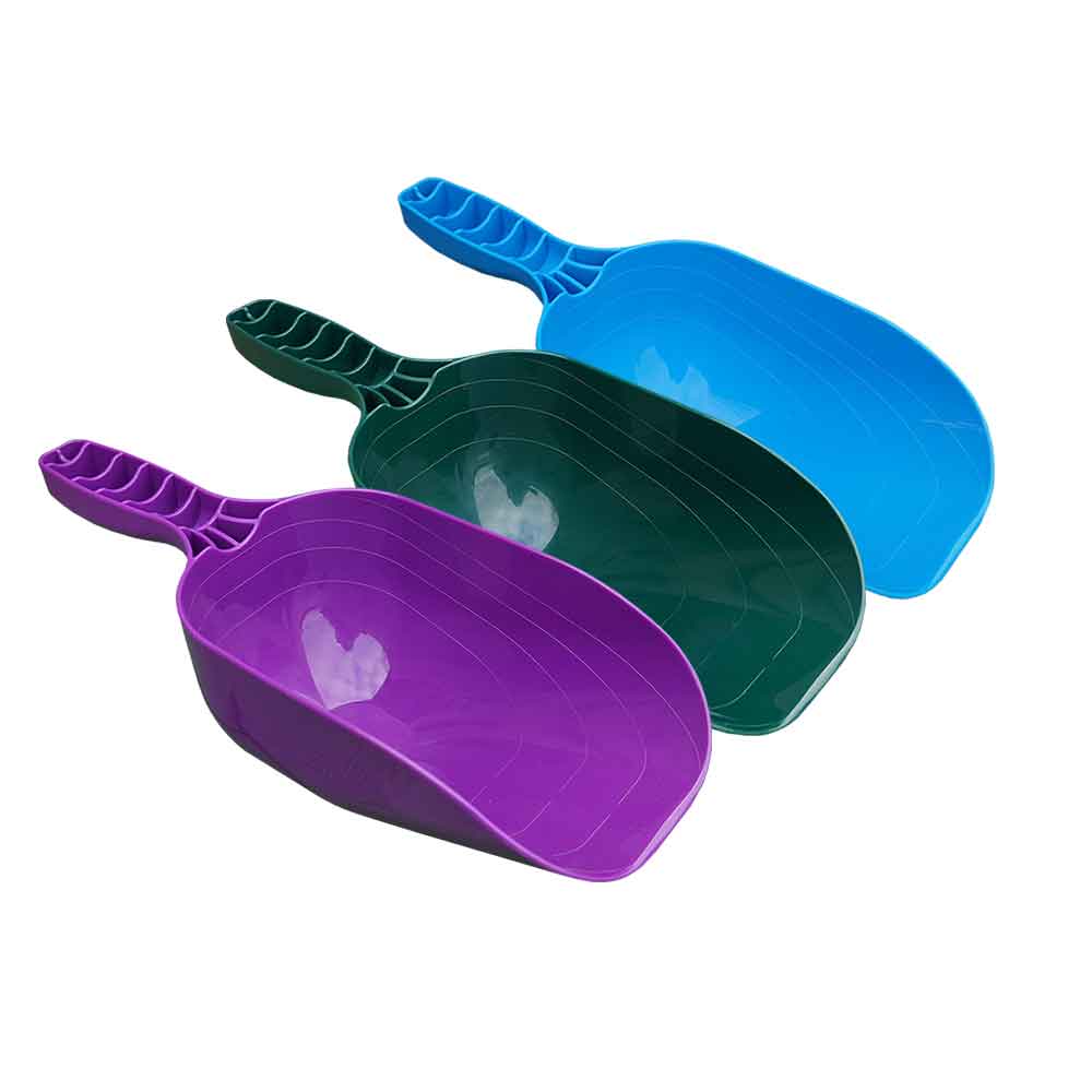 Small BEC Plastic Feed Scoop